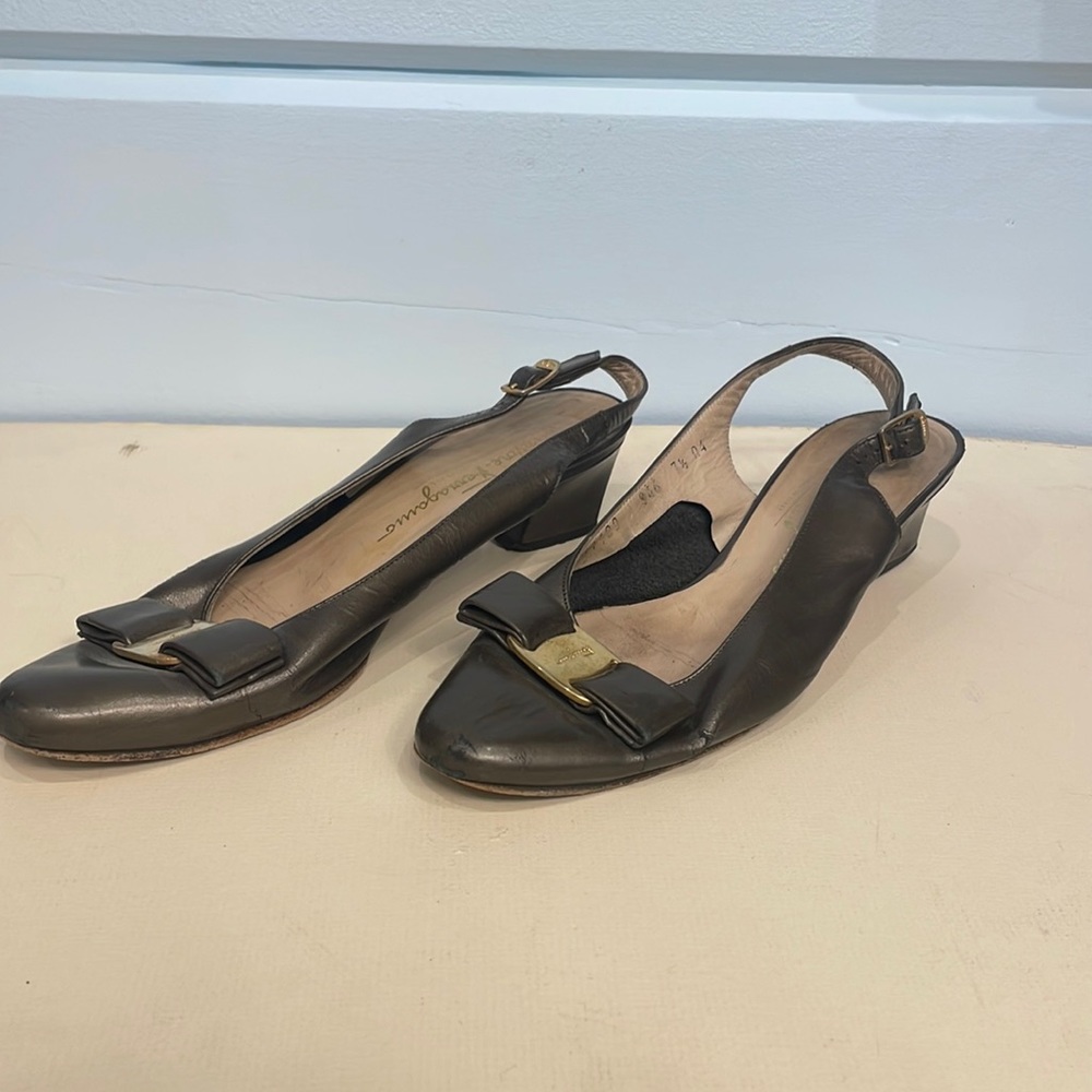 Brown Salvatore Ferragamo size 7.5 women’s shoes.